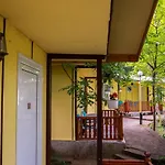 Vendégház Bungalow In Lovely And Familial Area For 2 Or 3 Persons *