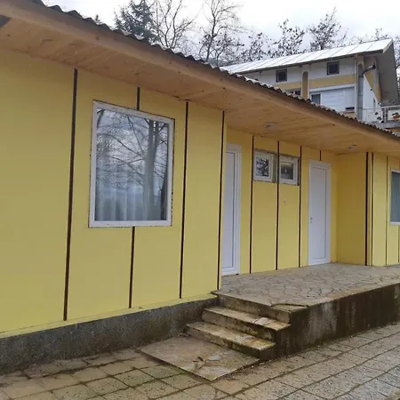 Bungalow In Lovely And Familial Area For 2 Or 3 Persons *