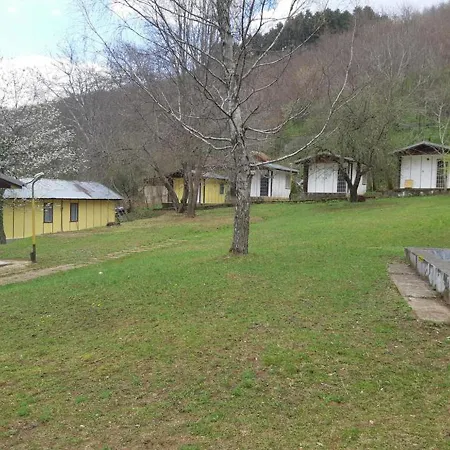Bungalow In Lovely And Familial Area For 2 Or 3 Persons Maison d'hôtes Kamena